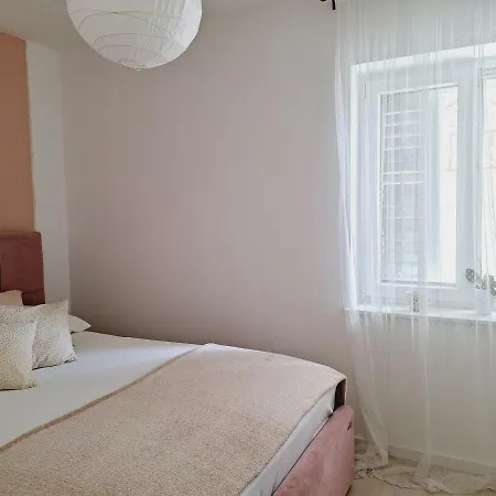 Apartman Maja **** Apartment Sibenik