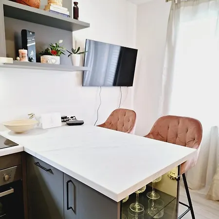 Apartman Maja **** Apartment