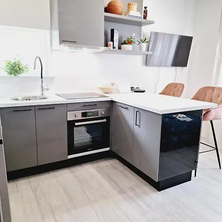 Apartman Maja ****