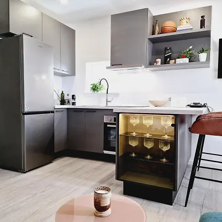 Apartman Maja **** Apartment *
