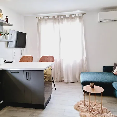 Apartman Maja **** Apartment